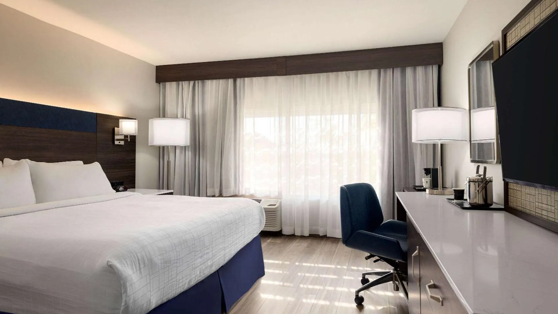 Wyndham Phoenix Airport - Tempe Hotel